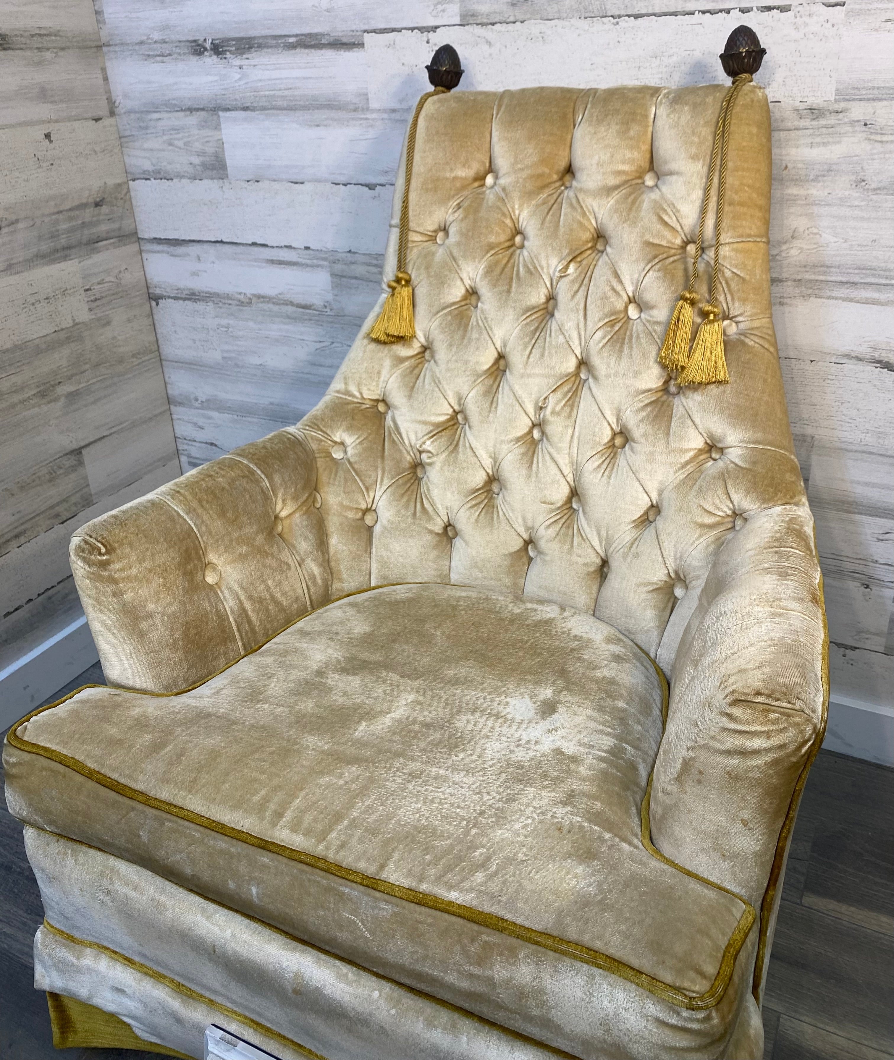 Vintage Crestwood Hollywood Regency Chair